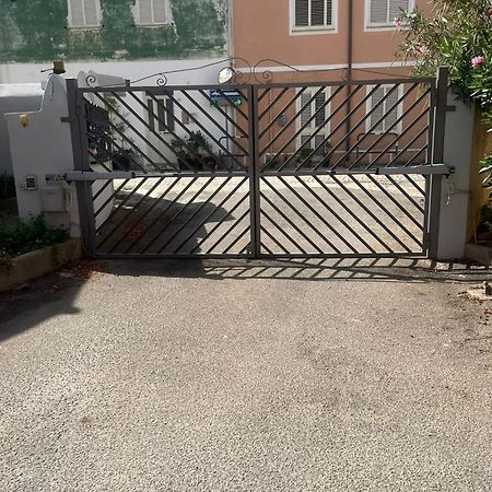 דירות אולביה Camelia'S House מראה חיצוני תמונה